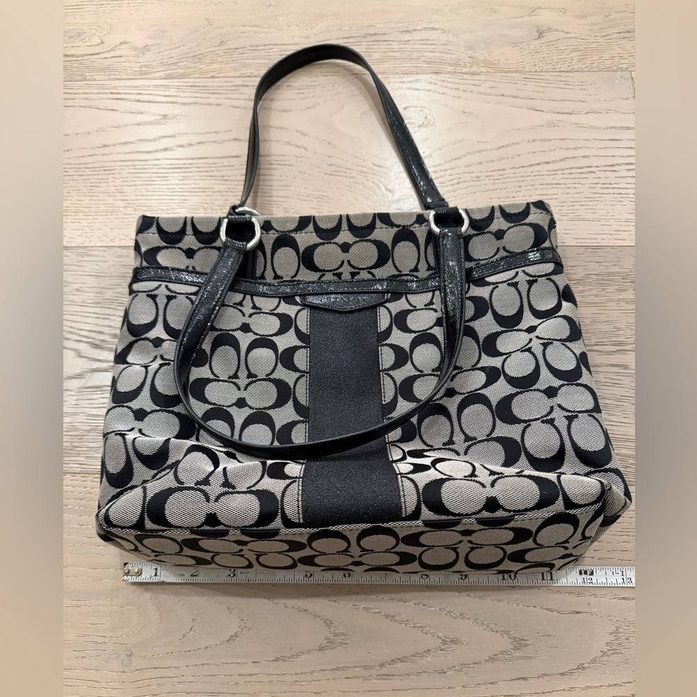 Coach Vintage Black and Grey Signature Tote Bag - authentic - Picture 7 of 9